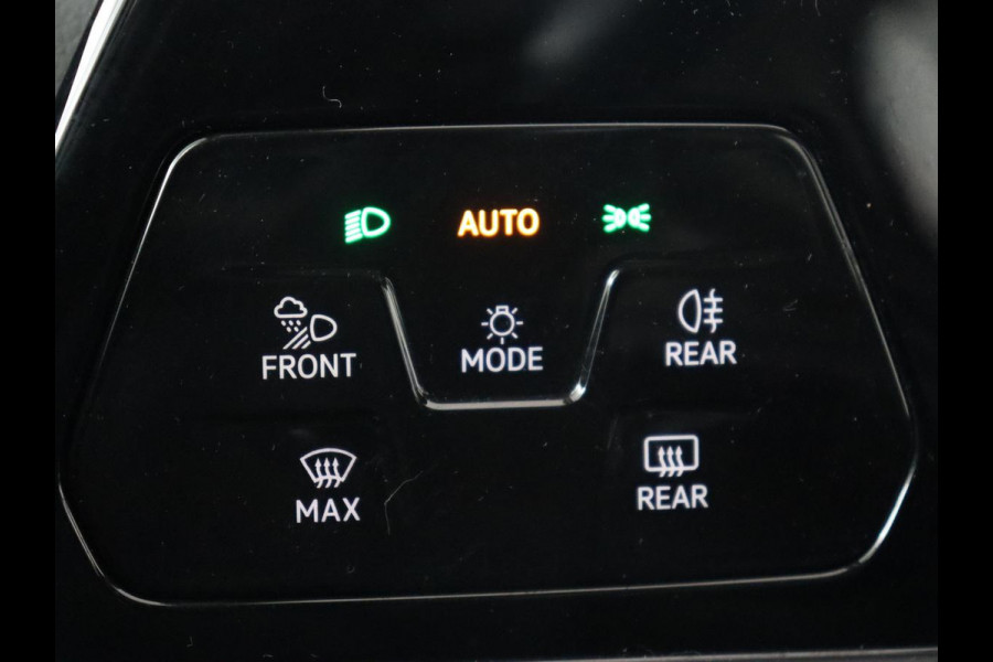 Volkswagen Golf 1.4 eHybrid Style | Massage | Carplay | Memory | Sfeerverlichting | Adaptive cruise | Navigatie | Parkeerhulp | Full LED | Climate control | PHEV | Plug In Volkswagen Golf 1.4 eHybrid Style | Massage | Carplay | Memory | Sfeerverlichting | Adaptive cruise | Navigatie | Parkeerhulp | Full LED | Climate control | PHEV | Plug In