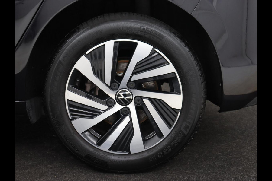 Volkswagen Golf 1.4 eHybrid Style | Massage | Carplay | Memory | Sfeerverlichting | Adaptive cruise | Navigatie | Parkeerhulp | Full LED | Climate control | PHEV | Plug In Volkswagen Golf 1.4 eHybrid Style | Massage | Carplay | Memory | Sfeerverlichting | Adaptive cruise | Navigatie | Parkeerhulp | Full LED | Climate control | PHEV | Plug In