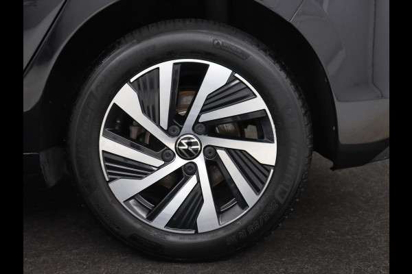Volkswagen Golf 1.4 eHybrid Style | Massage | Carplay | Memory | Sfeerverlichting | Adaptive cruise | Navigatie | Parkeerhulp | Full LED | Climate control | PHEV | Plug In Volkswagen Golf 1.4 eHybrid Style | Massage | Carplay | Memory | Sfeerverlichting | Adaptive cruise | Navigatie | Parkeerhulp | Full LED | Climate control | PHEV | Plug In