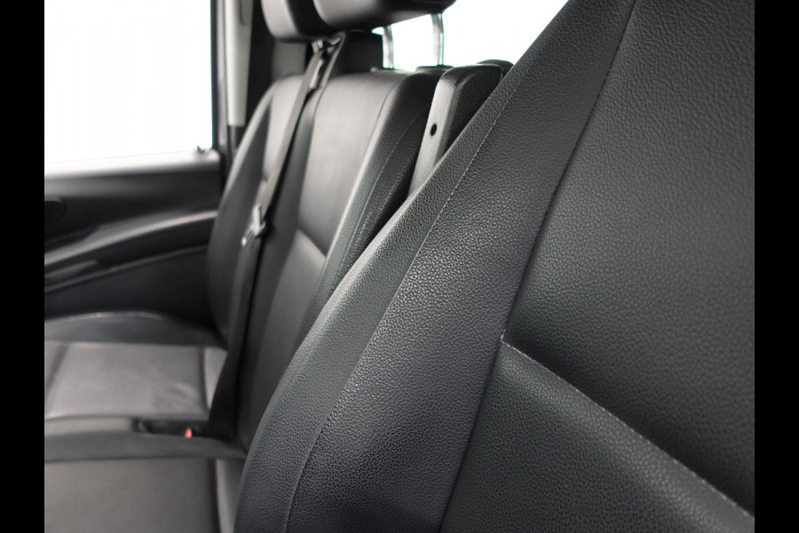 Mercedes-Benz Vito 114 CDI Automaat Dubbele Cabine 6-zits Navigatie Apple Carplay Trekhaak Cruise control  Euro6 Mercedes-Benz Vito 114 CDI Automaat Dubbele Cabine 6-zits Navigatie Apple Carplay Trekhaak Cruise control  Euro6
