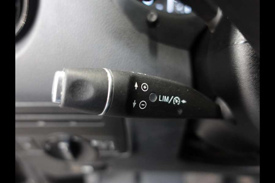 Mercedes-Benz Vito 114 CDI Automaat Dubbele Cabine 6-zits Navigatie Apple Carplay Trekhaak Cruise control  Euro6 Mercedes-Benz Vito 114 CDI Automaat Dubbele Cabine 6-zits Navigatie Apple Carplay Trekhaak Cruise control  Euro6