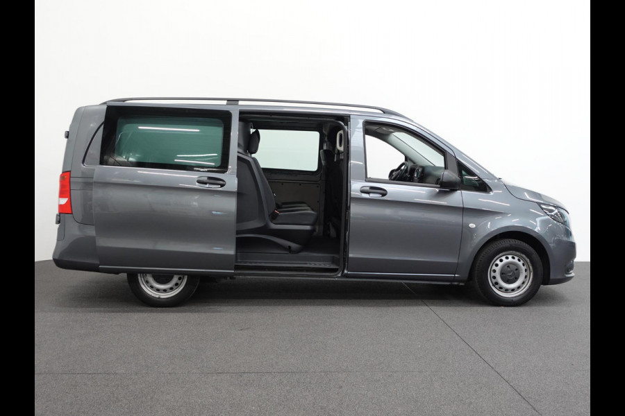 Mercedes-Benz Vito 114 CDI Automaat Dubbele Cabine 6-zits Navigatie Apple Carplay Trekhaak Cruise control  Euro6 Mercedes-Benz Vito 114 CDI Automaat Dubbele Cabine 6-zits Navigatie Apple Carplay Trekhaak Cruise control  Euro6