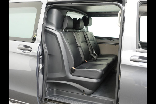 Mercedes-Benz Vito 114 CDI Automaat Dubbele Cabine 6-zits Navigatie Apple Carplay Trekhaak Cruise control  Euro6 Mercedes-Benz Vito 114 CDI Automaat Dubbele Cabine 6-zits Navigatie Apple Carplay Trekhaak Cruise control  Euro6
