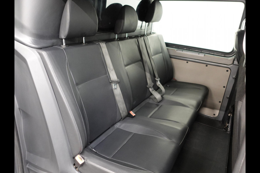 Mercedes-Benz Vito 114 CDI Automaat Dubbele Cabine 6-zits Navigatie Apple Carplay Trekhaak Cruise control  Euro6 Mercedes-Benz Vito 114 CDI Automaat Dubbele Cabine 6-zits Navigatie Apple Carplay Trekhaak Cruise control  Euro6