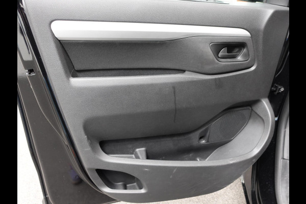 Opel Vivaro 145pk Automaat L3H1 Dubbele cabine 6-zits Navigatie Camera Trekhaak Apple carplay Parkeersensoren Cruise control Opel Vivaro 145pk Automaat L3H1 Dubbele cabine 6-zits Navigatie Camera Trekhaak Apple carplay Parkeersensoren Cruise control