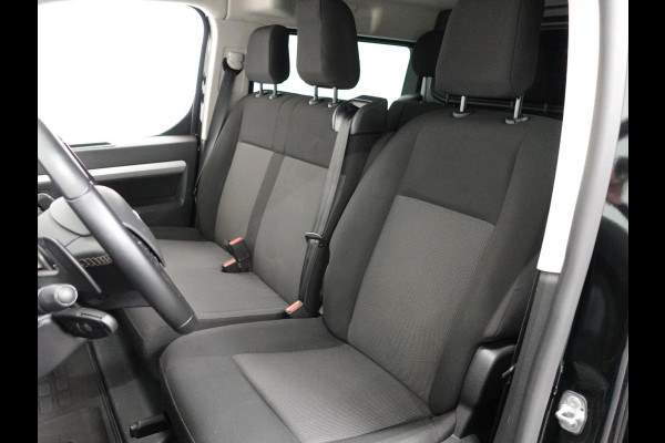 Opel Vivaro 145pk Automaat L3H1 Dubbele cabine 6-zits Navigatie Camera Trekhaak Apple carplay Parkeersensoren Cruise control Opel Vivaro 145pk Automaat L3H1 Dubbele cabine 6-zits Navigatie Camera Trekhaak Apple carplay Parkeersensoren Cruise control