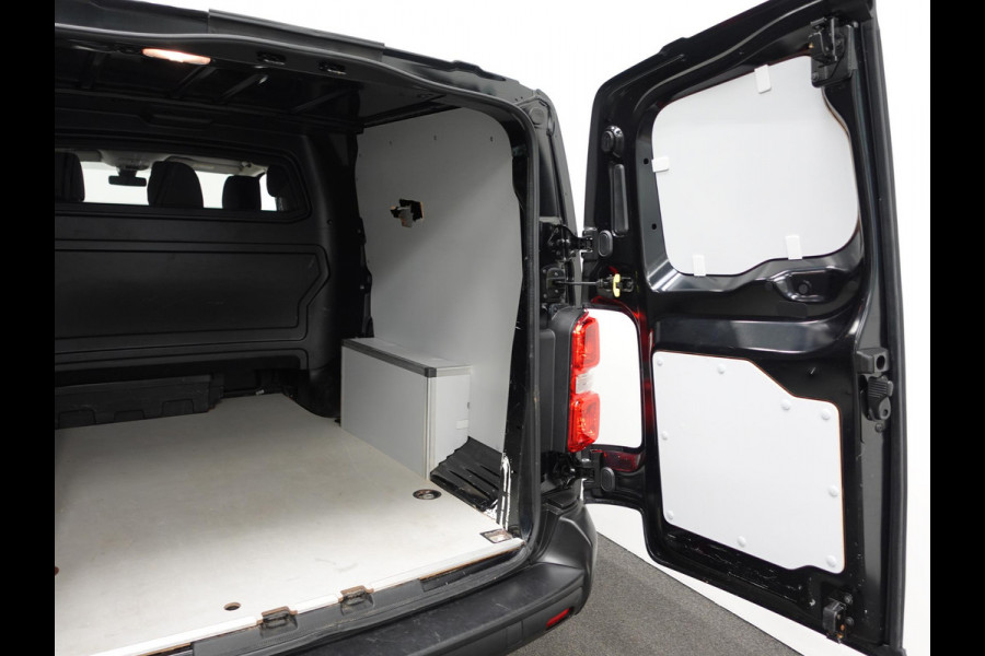 Opel Vivaro 145pk Automaat L3H1 Dubbele cabine 6-zits Navigatie Camera Trekhaak Apple carplay Parkeersensoren Cruise control Opel Vivaro 145pk Automaat L3H1 Dubbele cabine 6-zits Navigatie Camera Trekhaak Apple carplay Parkeersensoren Cruise control