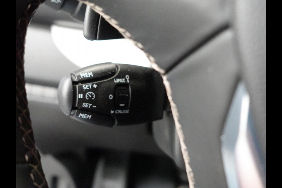 Opel Vivaro 145pk L3H1 Automaat Dubbele Cabine Edition Airco Airco Navi Trekhaak