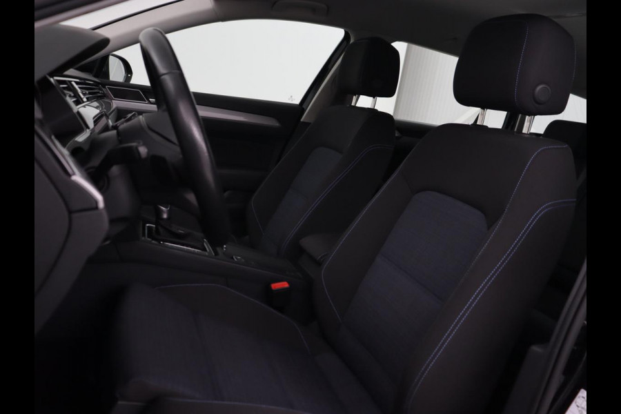 Volkswagen Passat 1.4 TSI PHEV GTE | Stoelverwarming | Massage | Virtual Cockpit | Park Assist | Carplay | Camera | Matrix LED | Adaptive cruise | Navigatie | Side Assist | Plug In Volkswagen Passat 1.4 TSI PHEV GTE | Stoelverwarming | Massage | Virtual Cockpit | Park Assist | Carplay | Camera | Matrix LED | Adaptive cruise | Navigatie | Side Assist | Plug In