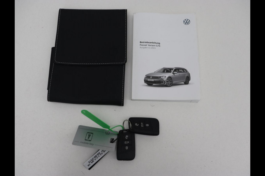 Volkswagen Passat 1.4 TSI PHEV GTE | Stoelverwarming | Massage | Virtual Cockpit | Park Assist | Carplay | Camera | Matrix LED | Adaptive cruise | Navigatie | Side Assist | Plug In Volkswagen Passat 1.4 TSI PHEV GTE | Stoelverwarming | Massage | Virtual Cockpit | Park Assist | Carplay | Camera | Matrix LED | Adaptive cruise | Navigatie | Side Assist | Plug In