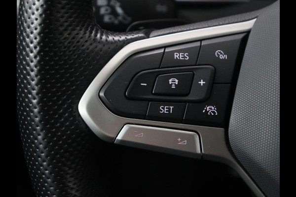 Volkswagen Passat 1.4 TSI PHEV GTE | Stoelverwarming | Massage | Virtual Cockpit | Park Assist | Carplay | Camera | Matrix LED | Adaptive cruise | Navigatie | Side Assist | Plug In Volkswagen Passat 1.4 TSI PHEV GTE | Stoelverwarming | Massage | Virtual Cockpit | Park Assist | Carplay | Camera | Matrix LED | Adaptive cruise | Navigatie | Side Assist | Plug In