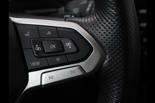 Volkswagen Passat 1.4 TSI PHEV GTE | Stoelverwarming | Massage | Virtual Cockpit | Park Assist | Carplay | Camera | Matrix LED | Adaptive cruise | Navigatie | Side Assist | Plug In Volkswagen Passat 1.4 TSI PHEV GTE | Stoelverwarming | Massage | Virtual Cockpit | Park Assist | Carplay | Camera | Matrix LED | Adaptive cruise | Navigatie | Side Assist | Plug In