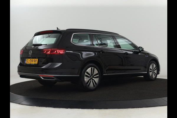 Volkswagen Passat 1.4 TSI PHEV GTE | Stoelverwarming | Massage | Virtual Cockpit | Park Assist | Carplay | Camera | Matrix LED | Adaptive cruise | Navigatie | Side Assist | Plug In Volkswagen Passat 1.4 TSI PHEV GTE | Stoelverwarming | Massage | Virtual Cockpit | Park Assist | Carplay | Camera | Matrix LED | Adaptive cruise | Navigatie | Side Assist | Plug In