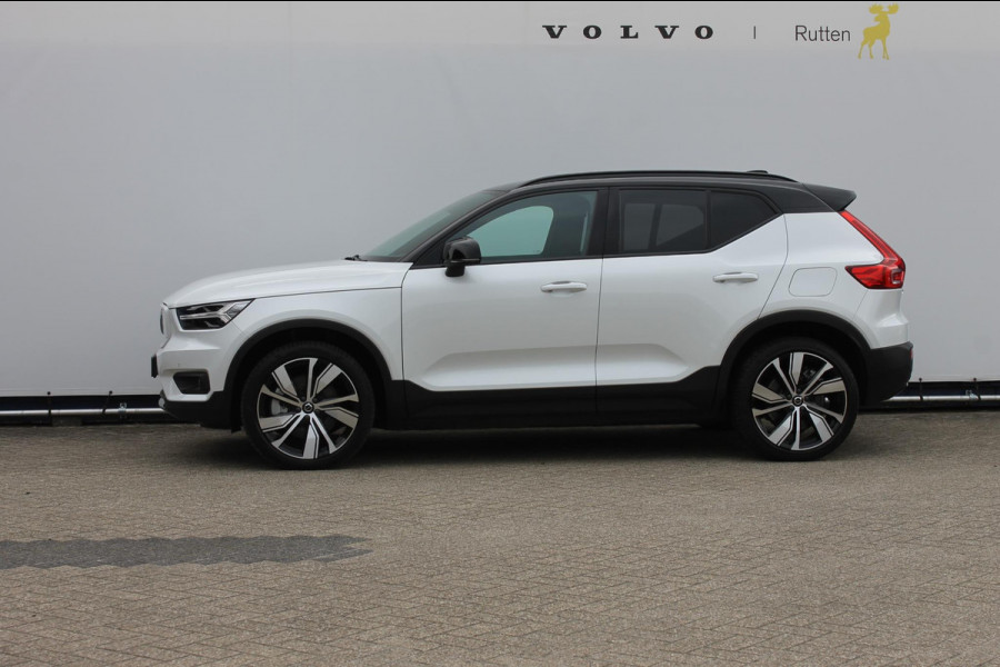 Volvo XC40 Recharge P8 AWD R-Design 20" lm velgen / Warmtepomp / Extra getint glas vanaf de B-Stijl / Google infotainment Volvo XC40 Recharge P8 AWD R-Design 20" lm velgen / Warmtepomp / Extra getint glas vanaf de B-Stijl / Google infotainment