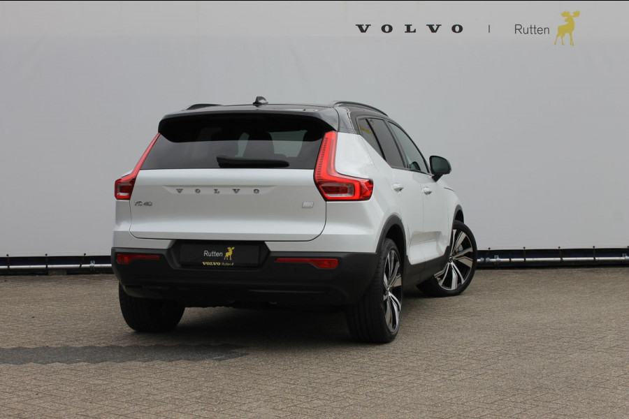 Volvo XC40 Recharge P8 AWD R-Design 20" lm velgen / Warmtepomp / Extra getint glas vanaf de B-Stijl / Google infotainment Volvo XC40 Recharge P8 AWD R-Design 20" lm velgen / Warmtepomp / Extra getint glas vanaf de B-Stijl / Google infotainment