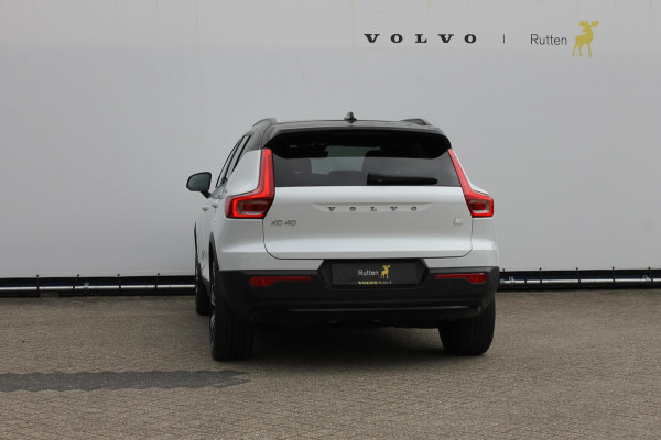 Volvo XC40 Recharge P8 AWD R-Design 20" lm velgen / Warmtepomp / Extra getint glas vanaf de B-Stijl / Google infotainment Volvo XC40 Recharge P8 AWD R-Design 20" lm velgen / Warmtepomp / Extra getint glas vanaf de B-Stijl / Google infotainment