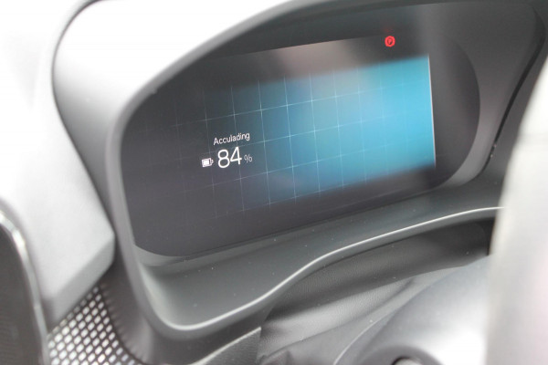 Volvo XC40 Recharge P8 AWD R-Design 20" lm velgen / Warmtepomp / Extra getint glas vanaf de B-Stijl / Google infotainment Volvo XC40 Recharge P8 AWD R-Design 20" lm velgen / Warmtepomp / Extra getint glas vanaf de B-Stijl / Google infotainment