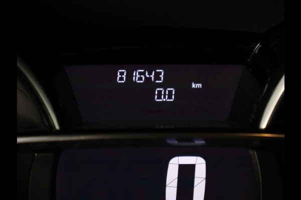 Renault Clio Estate 0.9 TCe Zen + RS-Sport Pack | Navigatie | 1e eigenaar | Privacy Glass | Premium Audio | Renault Clio Estate 0.9 TCe Zen + RS-Sport Pack | Navigatie | 1e eigenaar | Privacy Glass | Premium Audio |