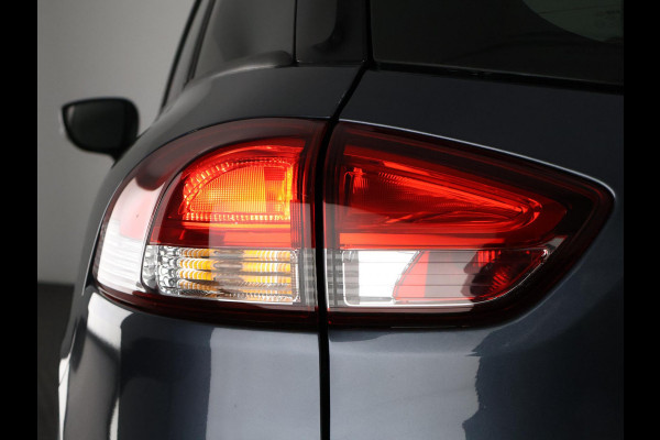 Renault Clio Estate 0.9 TCe Zen + RS-Sport Pack | Navigatie | 1e eigenaar | Privacy Glass | Premium Audio | Renault Clio Estate 0.9 TCe Zen + RS-Sport Pack | Navigatie | 1e eigenaar | Privacy Glass | Premium Audio |