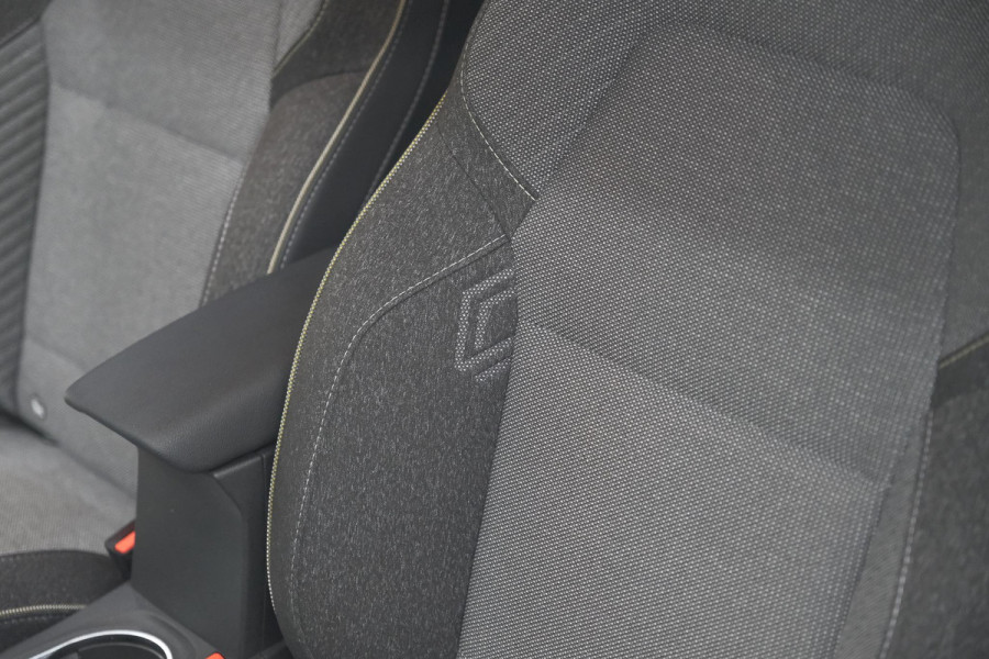 Renault Captur Mild Hybrid 160 EDC Techno | Pack Winter | Camera | Adaptieve Cruise Control | Apple Carplay