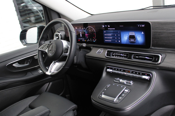 Mercedes-Benz V-Klasse 300d / XXL / DC / 2x Electrische Schuifdeur / 360 Camera / Vol Opties / NIEUWSTAAT Mercedes-Benz V-Klasse 300d / XXL / DC / 2x Electrische Schuifdeur / 360 Camera / Vol Opties / NIEUWSTAAT