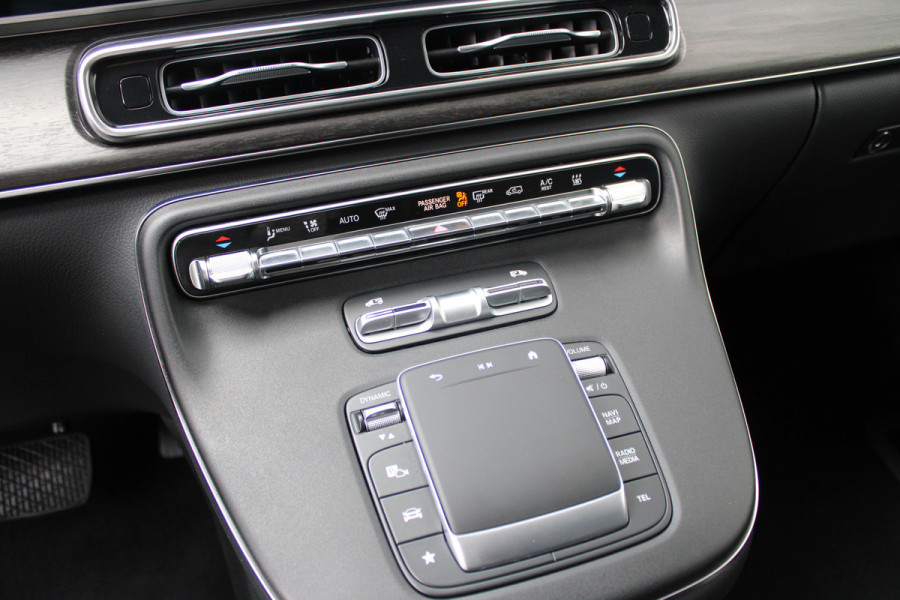 Mercedes-Benz V-Klasse 300d / XXL / DC / 2x Electrische Schuifdeur / 360 Camera / Vol Opties / NIEUWSTAAT Mercedes-Benz V-Klasse 300d / XXL / DC / 2x Electrische Schuifdeur / 360 Camera / Vol Opties / NIEUWSTAAT