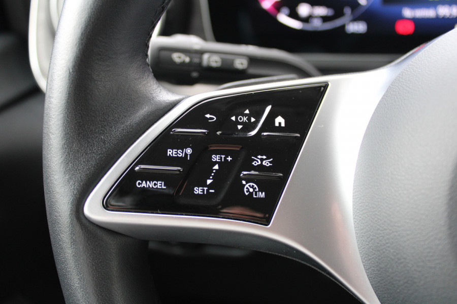 Mercedes-Benz V-Klasse 300d / XXL / DC / 2x Electrische Schuifdeur / 360 Camera / Vol Opties / NIEUWSTAAT Mercedes-Benz V-Klasse 300d / XXL / DC / 2x Electrische Schuifdeur / 360 Camera / Vol Opties / NIEUWSTAAT