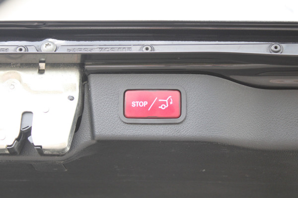 Mercedes-Benz V-Klasse 300d / XXL / DC / 2x Electrische Schuifdeur / 360 Camera / Vol Opties / NIEUWSTAAT Mercedes-Benz V-Klasse 300d / XXL / DC / 2x Electrische Schuifdeur / 360 Camera / Vol Opties / NIEUWSTAAT