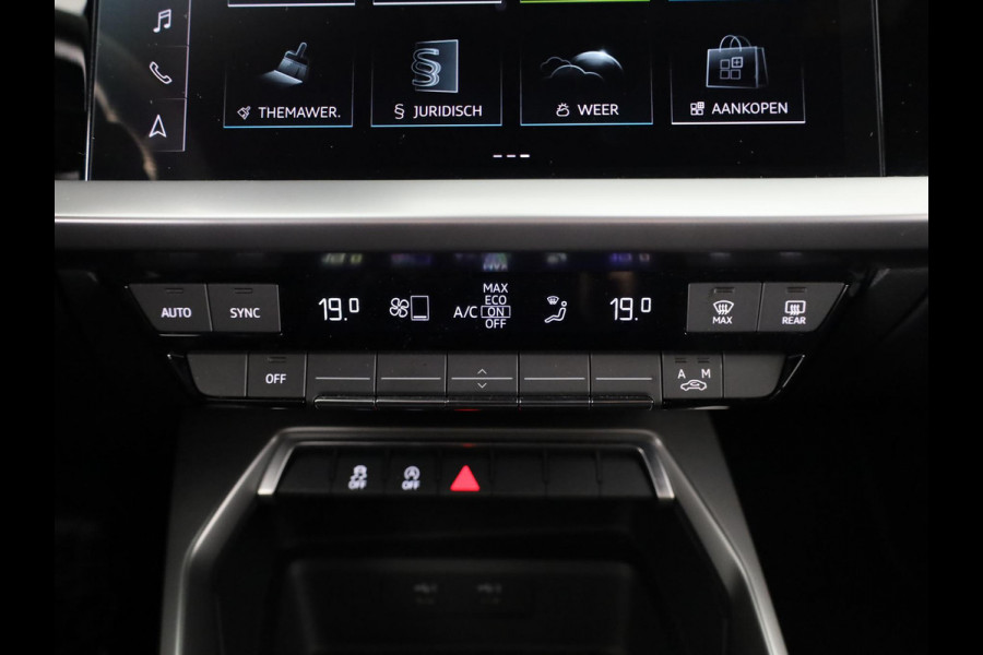 Audi A3 Sportback 35 TFSI S edition | Verlengde Garantie | Optiek zwart pakket | Parkeersensoren achterzijde | Afneembare trekhaak | Audi A3 Sportback 35 TFSI S edition | Verlengde Garantie | Optiek zwart pakket | Parkeersensoren achterzijde | Afneembare trekhaak |