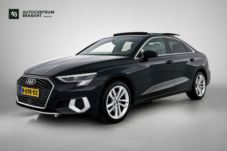 Audi A3 Limousine 30 TFSI Business edition (PANORAMADAK, ELEKT. WEGKLAPBARE TREKHAAK, SPORTSTOELEN, 1e EIGENAAR)