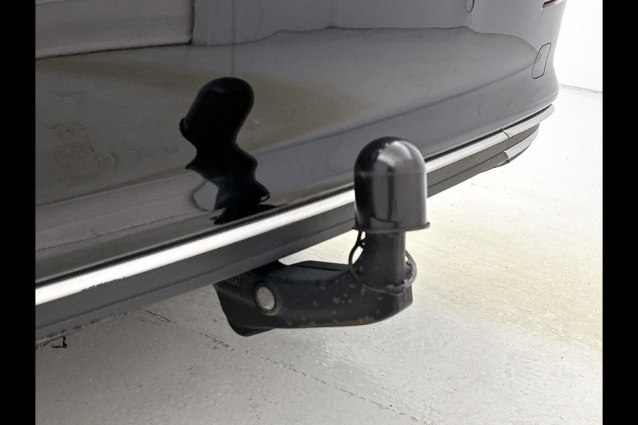 Audi A3 Limousine 30 TFSI Business edition (PANORAMADAK, ELEKT. WEGKLAPBARE TREKHAAK, SPORTSTOELEN, 1e EIGENAAR)