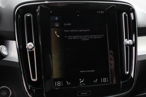 Volvo XC40 1.5 T5 Plug-in hybrid Plus Dark Navigatie Climate Control Adaptive Cruise Control  18"LMV Parkeer sensoren Dab Led