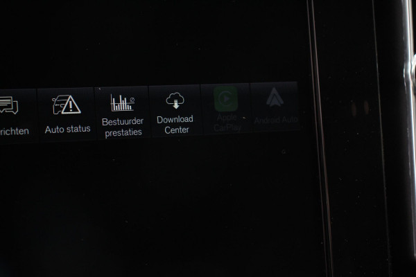 Volvo XC40 1.5 T5 Plug-in hybrid Plus Dark Navigatie Climate Control Adaptive Cruise Control  18"LMV Parkeer sensoren Dab Led