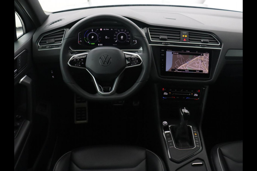 Volkswagen Tiguan 1.4 TSI eHybrid R-Line | Panoramadak | Leder | Trekhaak | 360 Camera | Sfeerverlichting | Adaptive cruise | 20'' | Carplay | Adaptief onderstel | Matrix LED | Park Assist | PHEV | Plug In Volkswagen Tiguan 1.4 TSI eHybrid R-Line | Panoramadak | Leder | Trekhaak | 360 Camera | Sfeerverlichting | Adaptive cruise | 20'' | Carplay | Adaptief onderstel | Matrix LED | Park Assist | PHEV | Plug In