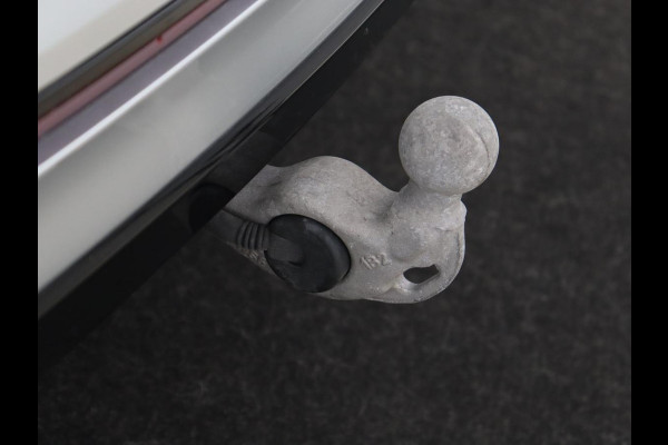 Volkswagen Tiguan 1.4 TSI eHybrid R-Line | Panoramadak | Leder | Trekhaak | 360 Camera | Sfeerverlichting | Adaptive cruise | 20'' | Carplay | Adaptief onderstel | Matrix LED | Park Assist | PHEV | Plug In Volkswagen Tiguan 1.4 TSI eHybrid R-Line | Panoramadak | Leder | Trekhaak | 360 Camera | Sfeerverlichting | Adaptive cruise | 20'' | Carplay | Adaptief onderstel | Matrix LED | Park Assist | PHEV | Plug In