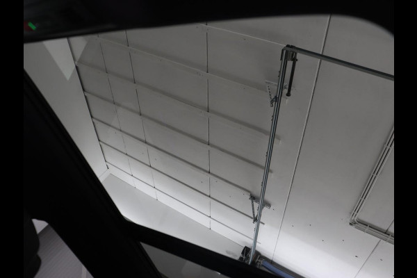 Volkswagen Tiguan 1.4 TSI eHybrid R-Line | Panoramadak | Leder | Trekhaak | 360 Camera | Sfeerverlichting | Adaptive cruise | 20'' | Carplay | Adaptief onderstel | Matrix LED | Park Assist | PHEV | Plug In Volkswagen Tiguan 1.4 TSI eHybrid R-Line | Panoramadak | Leder | Trekhaak | 360 Camera | Sfeerverlichting | Adaptive cruise | 20'' | Carplay | Adaptief onderstel | Matrix LED | Park Assist | PHEV | Plug In