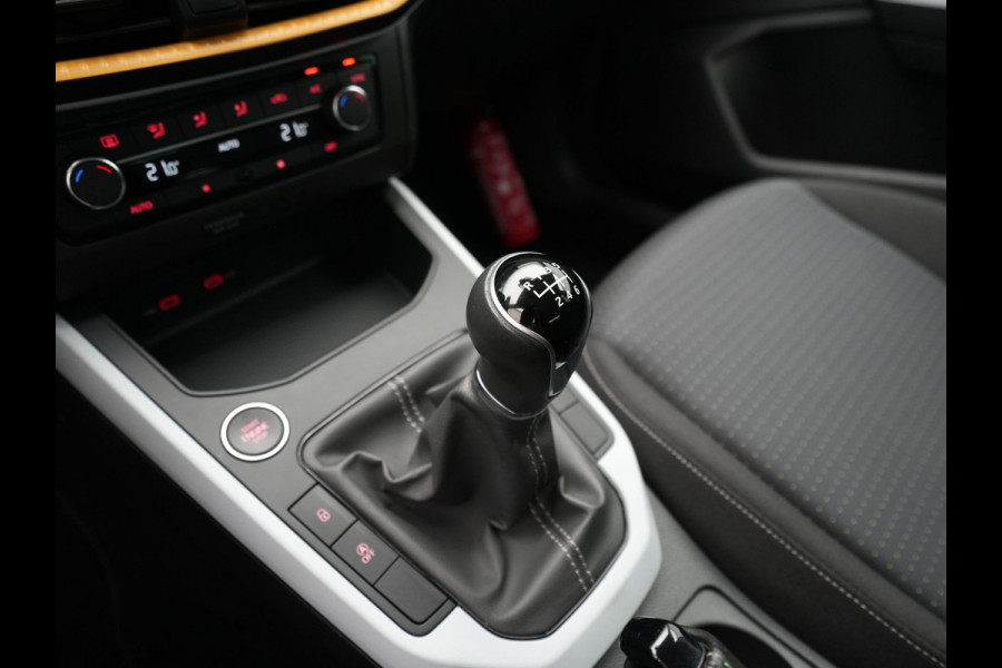 Seat Arona 1.0 TSI 110pk style Navigatie Clima Keyless Camera Virtual cockpit Carplay 158 Seat Arona 1.0 TSI 110pk style Navigatie Clima Keyless Camera Virtual cockpit Carplay 158