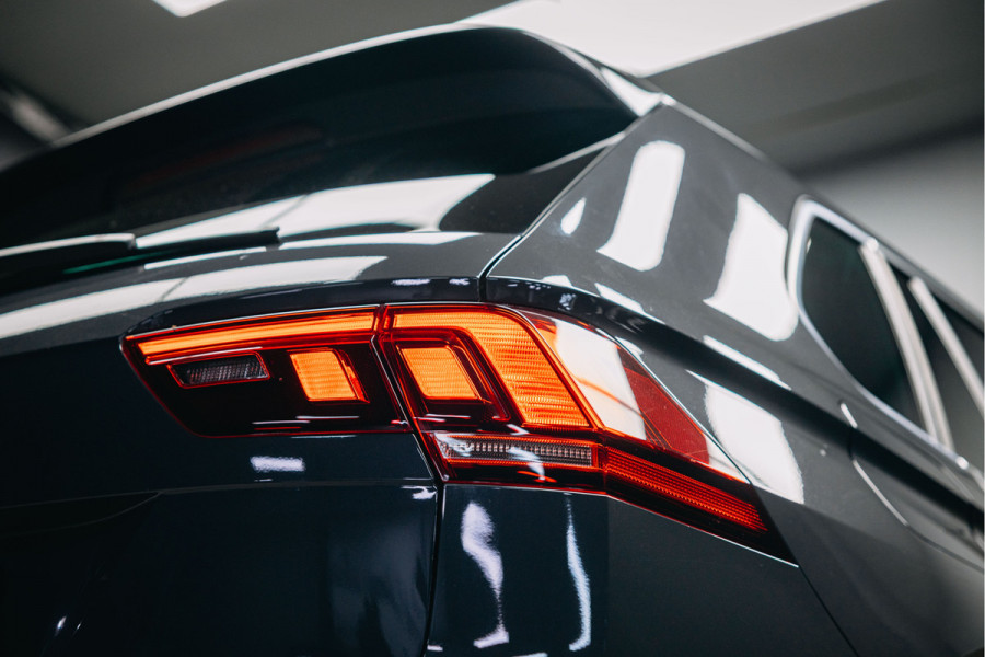 Volkswagen Tiguan 1.5 TSI R-Line Business+ | R-Line | Cruise Control | DSG | Trekhaak | Volkswagen Tiguan 1.5 TSI R-Line Business+ | R-Line | Cruise Control | DSG | Trekhaak |