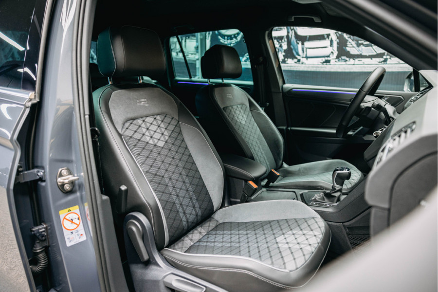 Volkswagen Tiguan 1.5 TSI R-Line Business+ | R-Line | Cruise Control | DSG | Trekhaak | Volkswagen Tiguan 1.5 TSI R-Line Business+ | R-Line | Cruise Control | DSG | Trekhaak |