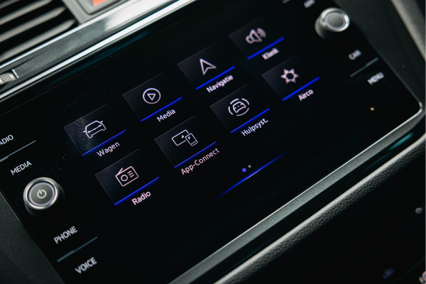 Volkswagen Tiguan 1.5 TSI R-Line Business+ | R-Line | Cruise Control | DSG | Trekhaak | Volkswagen Tiguan 1.5 TSI R-Line Business+ | R-Line | Cruise Control | DSG | Trekhaak |