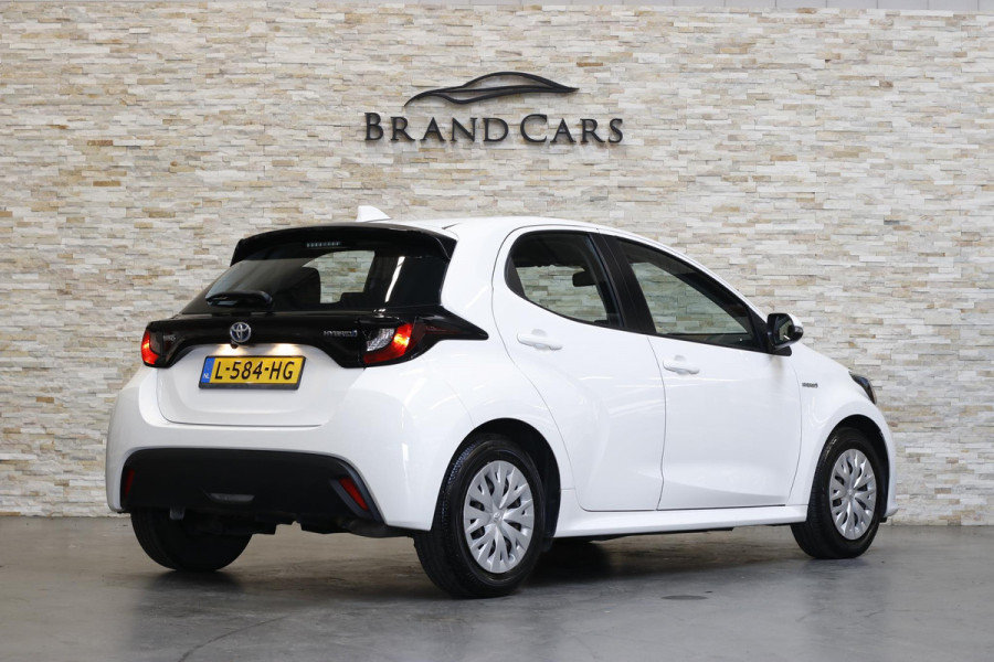 Toyota Yaris 1.5 Hybrid Active | CAMERA | NL AUTO | NAP | Toyota Yaris 1.5 Hybrid Active | CAMERA | NL AUTO | NAP |