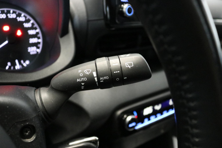 Toyota Yaris 1.5 Hybrid Active | CAMERA | NL AUTO | NAP | Toyota Yaris 1.5 Hybrid Active | CAMERA | NL AUTO | NAP |