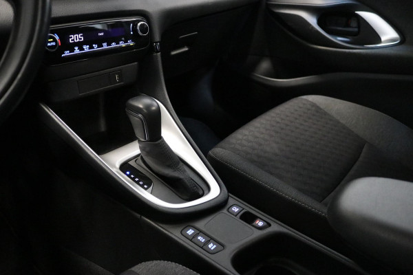 Toyota Yaris 1.5 Hybrid Active | CAMERA | NL AUTO | NAP | Toyota Yaris 1.5 Hybrid Active | CAMERA | NL AUTO | NAP |