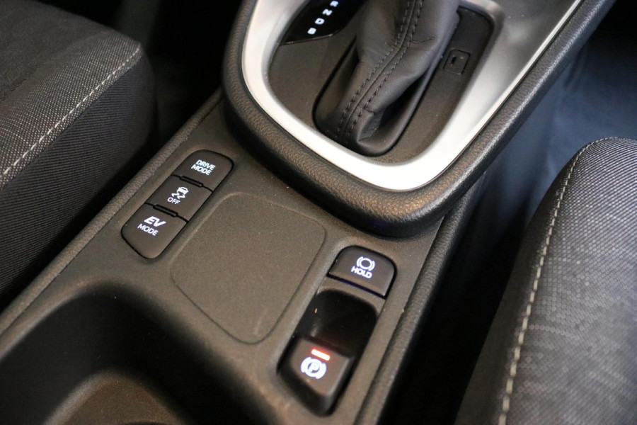 Toyota Yaris 1.5 Hybrid Active | CAMERA | NL AUTO | NAP | Toyota Yaris 1.5 Hybrid Active | CAMERA | NL AUTO | NAP |