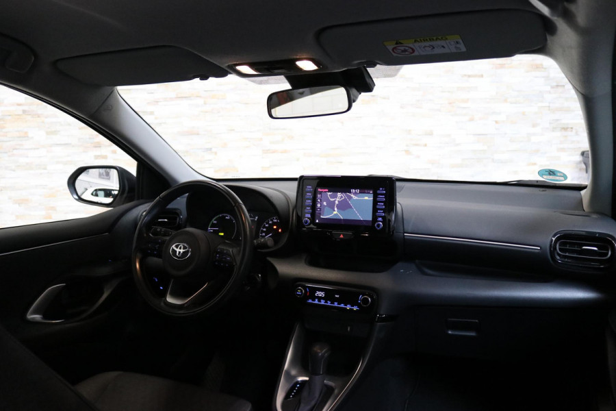 Toyota Yaris 1.5 Hybrid Active | CAMERA | NL AUTO | NAP | Toyota Yaris 1.5 Hybrid Active | CAMERA | NL AUTO | NAP |