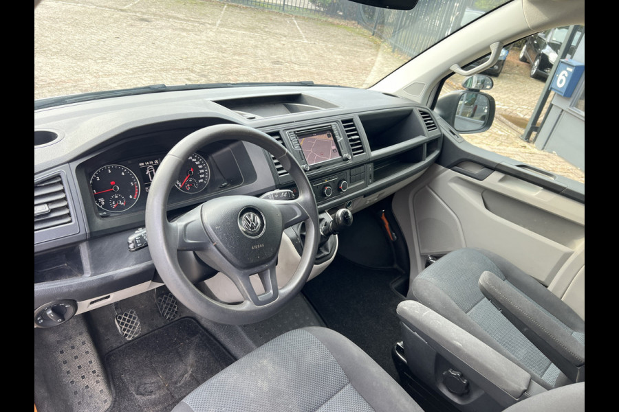 Volkswagen Transporter 2.0 TDI L2H1 Imperiaal/Navi/Trekhaak