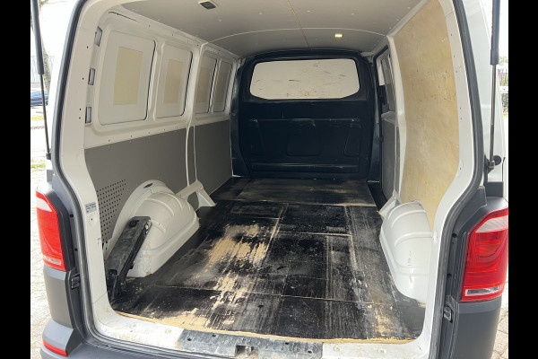 Volkswagen Transporter 2.0 TDI L2H1 Imperiaal/Navi/Trekhaak