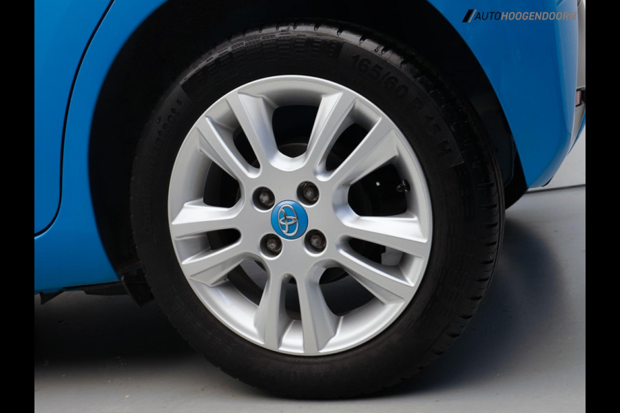 Toyota Aygo 1.0 VVT-i x-joy (NAVIGATIE,LED VERLICHTING,AIRCO,CRUISE,CAMERA,LANE-ASSIST,NIEUWE APK,LM-VELGEN,TOPCONDITIE) Toyota Aygo 1.0 VVT-i x-joy (NAVIGATIE,LED VERLICHTING,AIRCO,CRUISE,CAMERA,LANE-ASSIST,NIEUWE APK,LM-VELGEN,TOPCONDITIE)