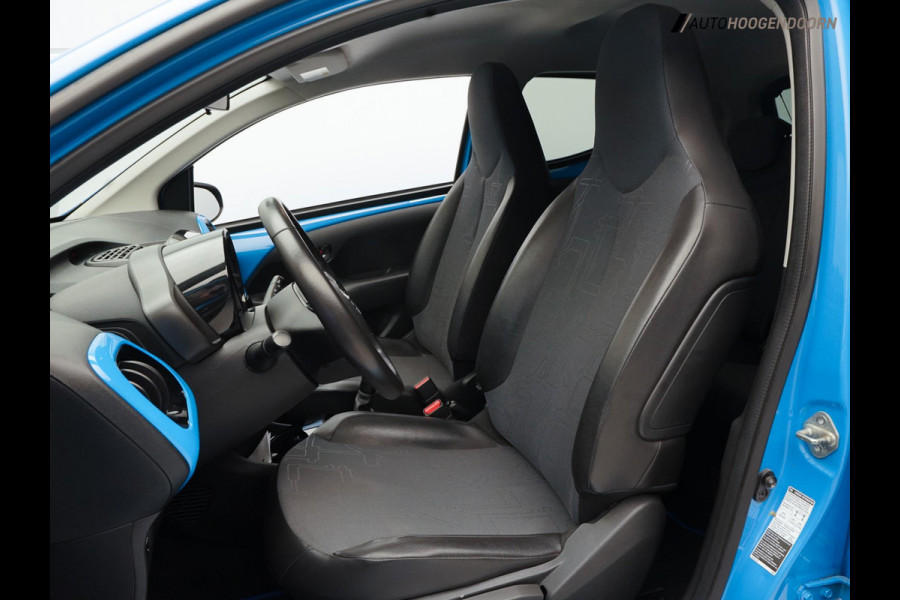 Toyota Aygo 1.0 VVT-i x-joy (NAVIGATIE,LED VERLICHTING,AIRCO,CRUISE,CAMERA,LANE-ASSIST,NIEUWE APK,LM-VELGEN,TOPCONDITIE) Toyota Aygo 1.0 VVT-i x-joy (NAVIGATIE,LED VERLICHTING,AIRCO,CRUISE,CAMERA,LANE-ASSIST,NIEUWE APK,LM-VELGEN,TOPCONDITIE)