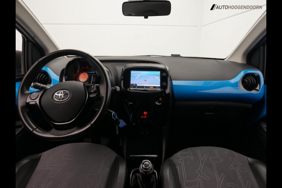 Toyota Aygo 1.0 VVT-i x-joy (NAVIGATIE,LED VERLICHTING,AIRCO,CRUISE,CAMERA,LANE-ASSIST,NIEUWE APK,LM-VELGEN,TOPCONDITIE) Toyota Aygo 1.0 VVT-i x-joy (NAVIGATIE,LED VERLICHTING,AIRCO,CRUISE,CAMERA,LANE-ASSIST,NIEUWE APK,LM-VELGEN,TOPCONDITIE)